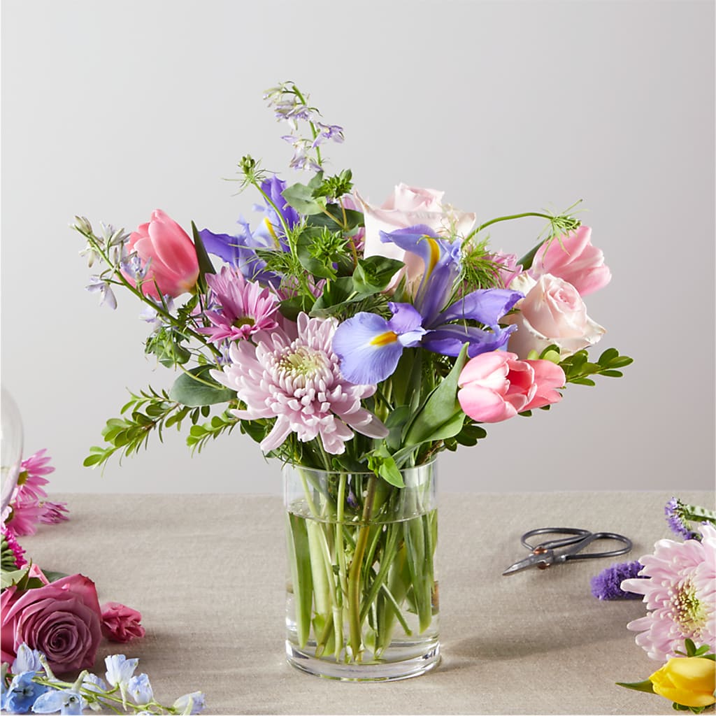 Pastel Tradition - A Florist Original – Flowersdirect.net, Tontitown AR