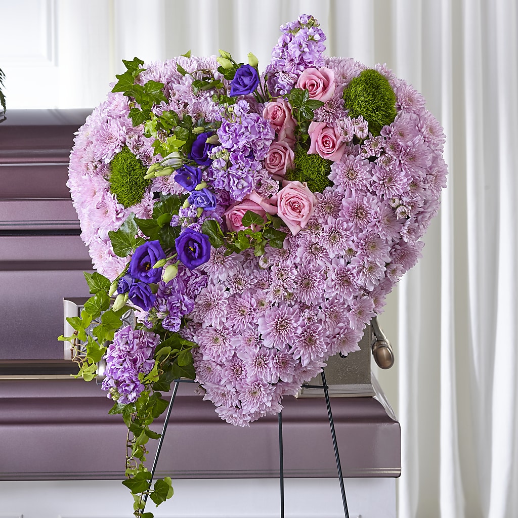 Treasured Love Standing Heart – Flowersdirect.net, Tontitown AR