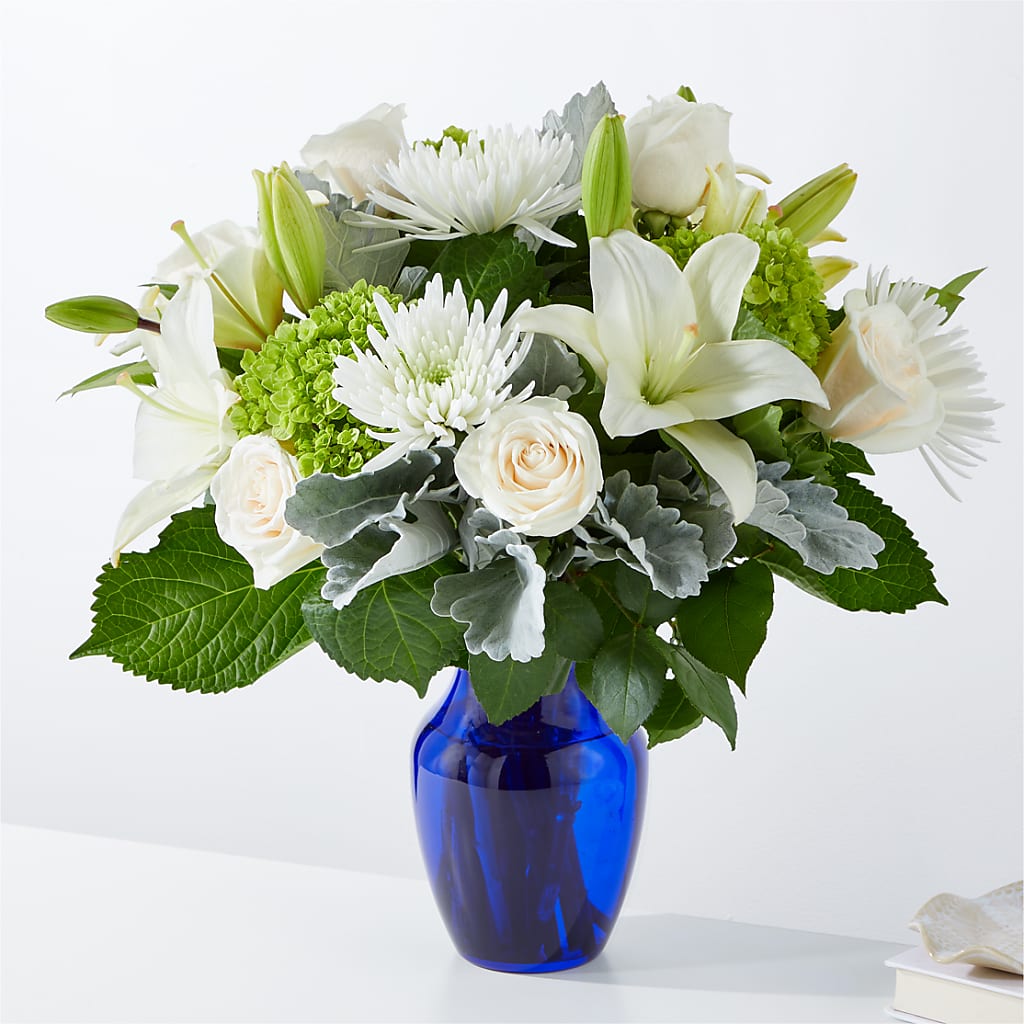 Snowy Dreams Bouquet – Flowersdirect.net, Tontitown AR