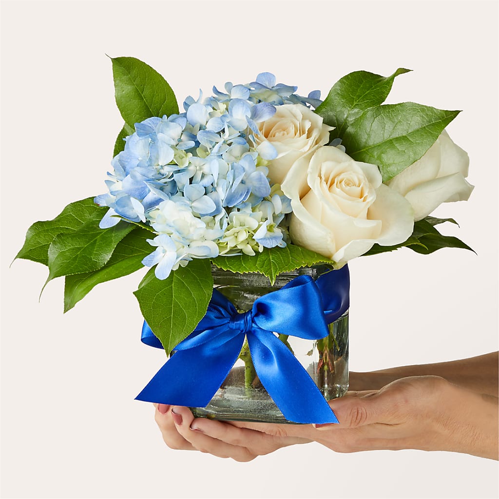 Sky Blue Delight Bouquet –  Flowersdirect.net, Tontitown AR