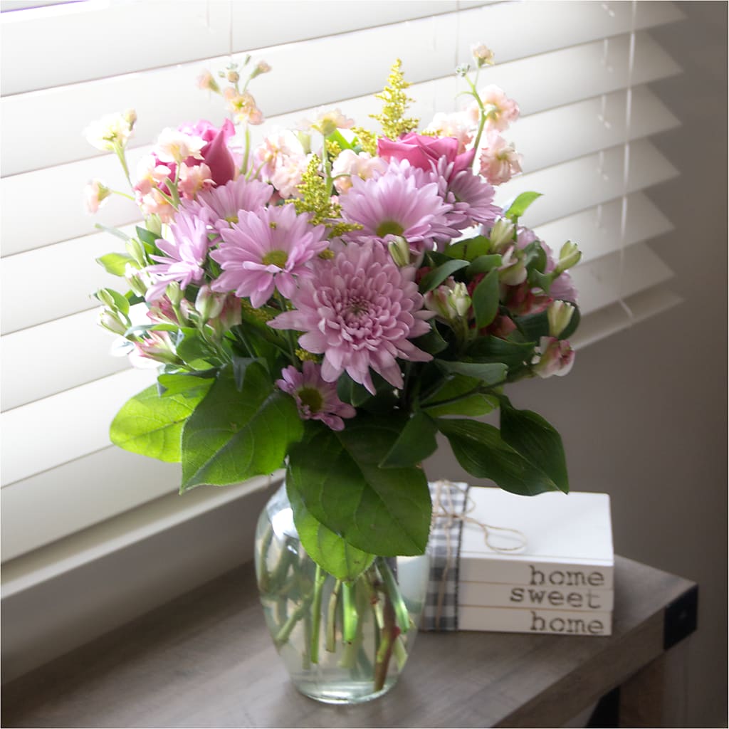 Pastel Tradition - A Florist Original –  Flowersdirect.net, Tontitown AR