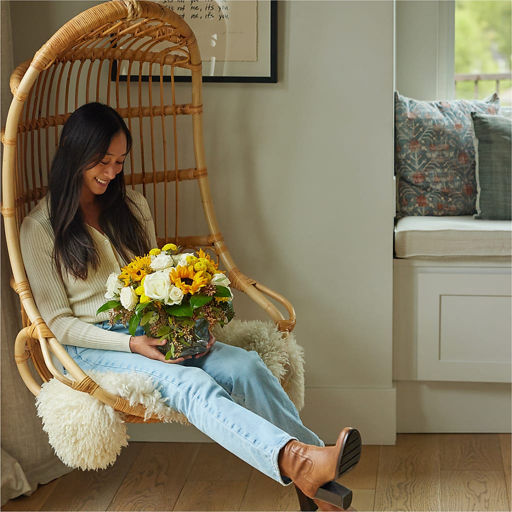 Luminous Morning Bouquet –  Flowersdirect.net, Tontitown AR