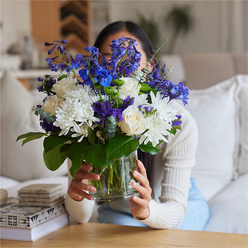 Cerulean Waves Bouquet –  Flowersdirect.net, Tontitown AR