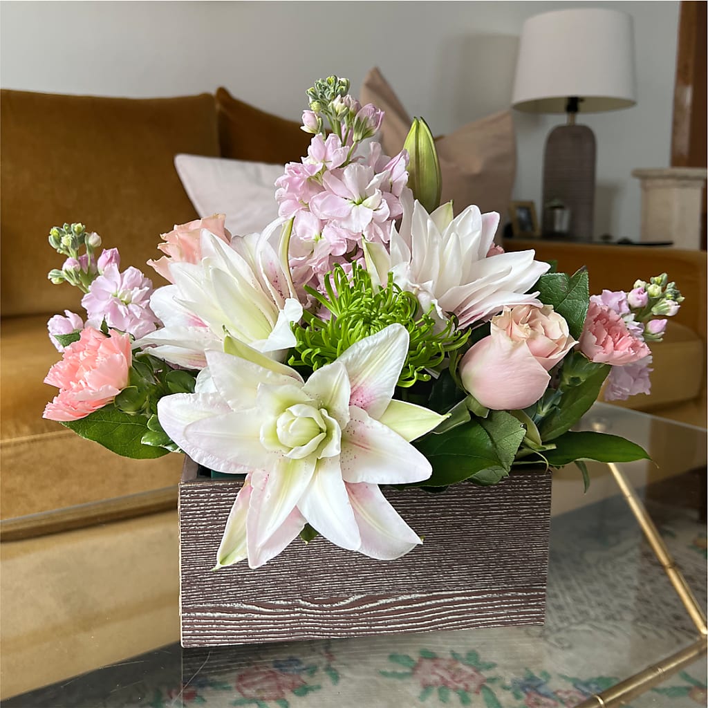 Beautiful Spirit Basket –  Flowersdirect.net, Tontitown AR