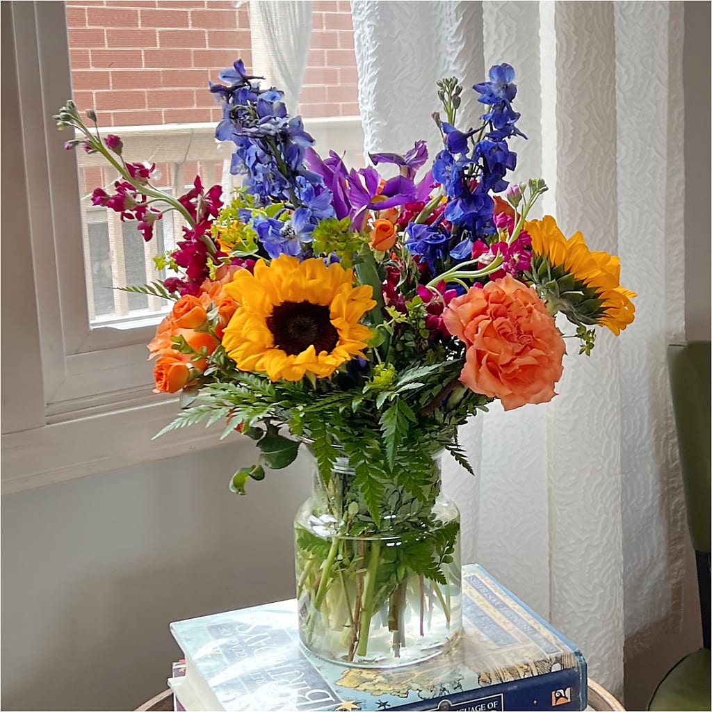 Rays of Life Bouquet –  Flowersdirect.net, Tontitown AR