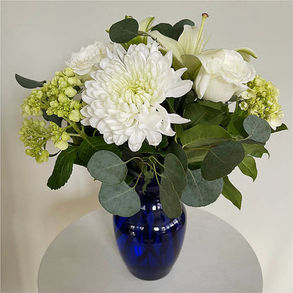 Snowy Dreams Bouquet –  Flowersdirect.net, Tontitown AR