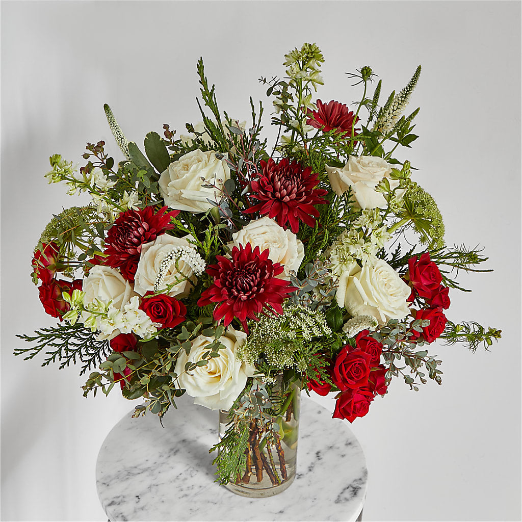 Favorite Traditions Bouquet –  Flowersdirect.net, Tontitown AR