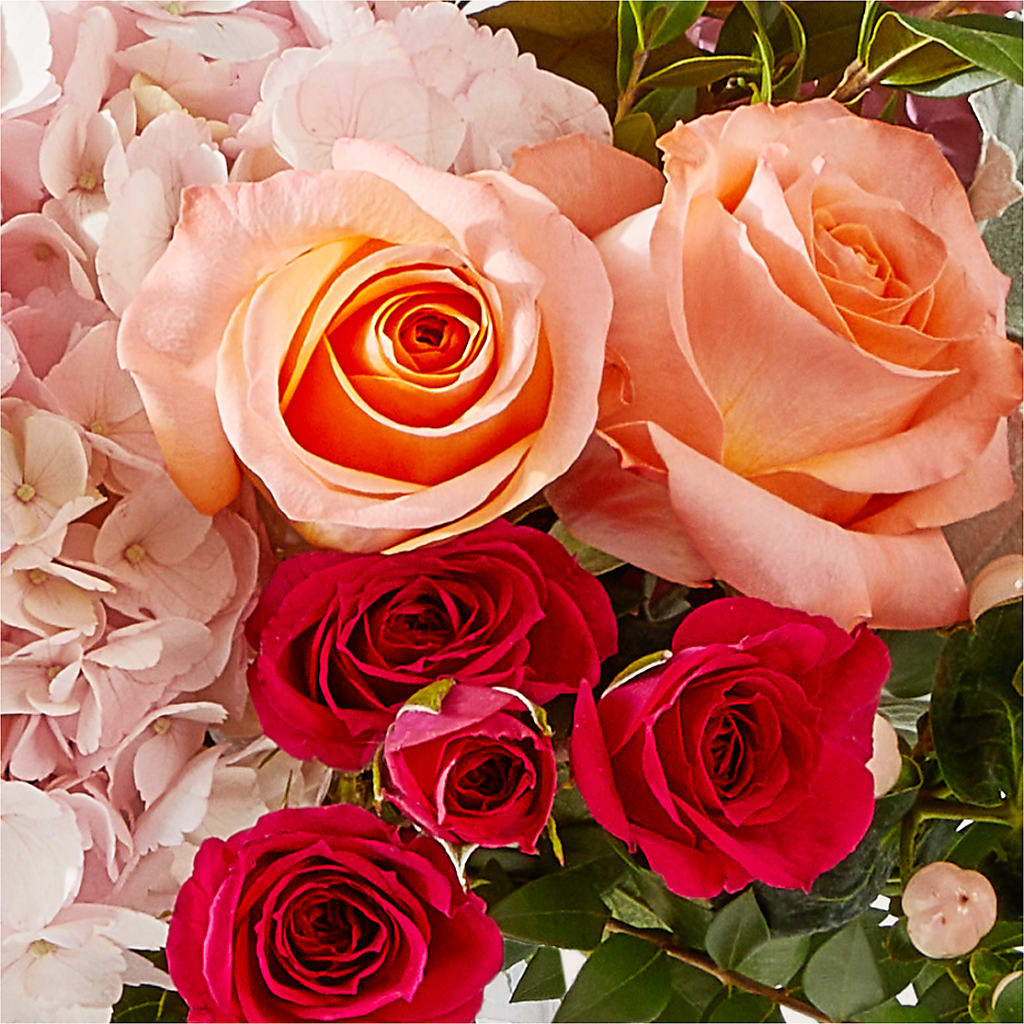 Glitz & Glam Bouquet –  Flowersdirect.net, Tontitown AR