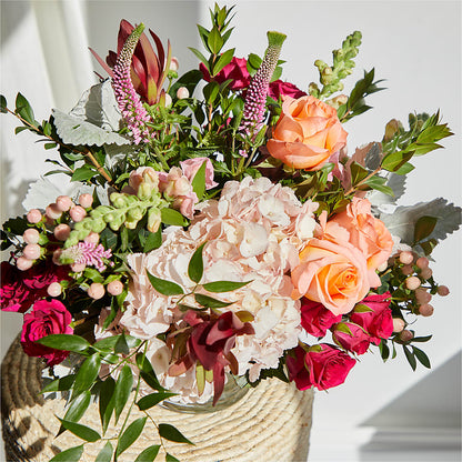 Glitz & Glam Bouquet –  Flowersdirect.net, Tontitown AR
